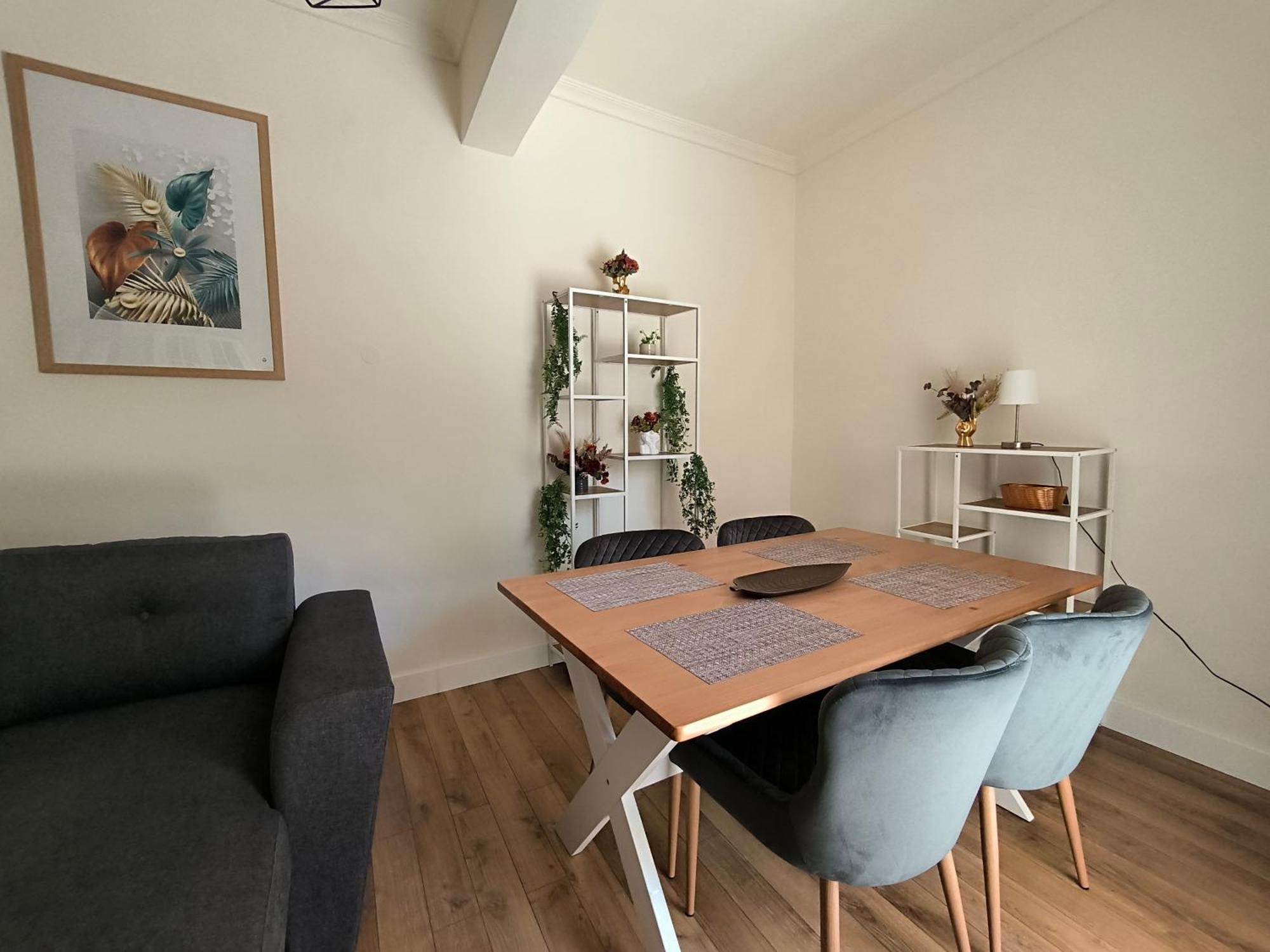 Port View, Veranda, 80 Sqm, Spacious Place For 6 Thessaloníki Ngoại thất bức ảnh