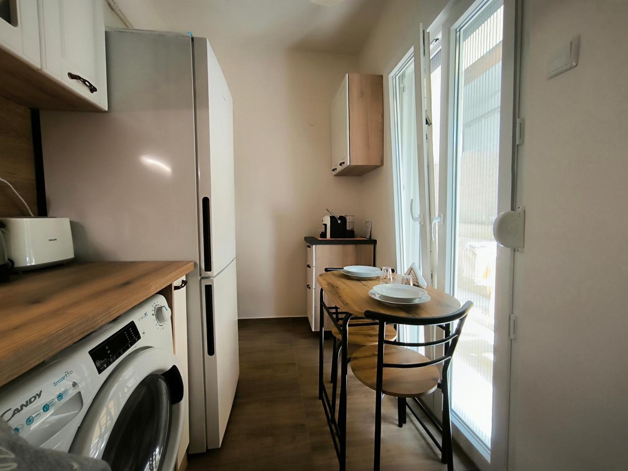 Port View, Veranda, 80 Sqm, Spacious Place For 6 Thessaloníki Ngoại thất bức ảnh